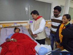 उपमुख्यमंत्री विजय शर्मा हॉस्पिटल पहुंचकर महिला कांन्सटेबल के स्वास्थ्य की जानकारी ली