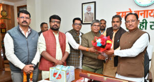 मुख्यमंत्री विष्णुदेव साय से वीर शहीद दीपक भारद्वाज स्मृति समिति के सदस्यों की सौजन्य मुलाकात