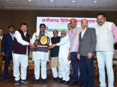 शासकीय विद्यालय संस्कार एवं सामाजिक सद्भावना के केंद्र हैं – गजेंद्र यादव