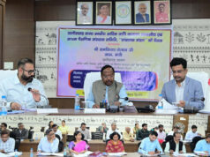 बच्चों के भविष्य निर्माण के लिए विद्यालयों में बनाएं बेहतर वातावरण: मंत्री राम विचार नेताम