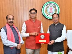 मुख्यमंत्री विष्णु देव साय से विधानसभा परिसर स्थित उनके कक्ष में वित्त मंत्री ओपी चौधरी ने वित्तीय वर्ष 2026-27 का बजट प्रस्तुत करने से पूर्व मुलाकात की