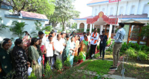 राज्यपाल के गोद ग्राम पंचायत बिजली के ग्रामीणों ने किया लोकभवन का भ्रमण