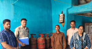 अवैध रूप से भंडारित 20 गैस सिलेण्डर जब्त