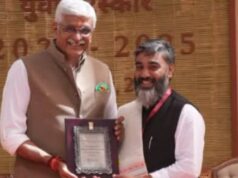 छत्तीसगढ़ की कला प्रतिभाओं ने राष्ट्रीय मंच पर लहराया परचम, केंद्रीय मंत्री गजेन्द्र सिंह शेखावत ने जशपुर के डॉ. आनन्द पाण्डेय और सारंगढ़ के घनश्याम साहू को किया सम्मानित