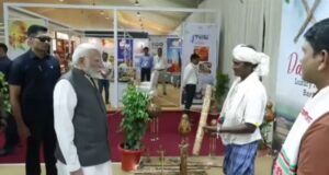 प्रधानमंत्री नरेन्द्र मोदी ने छत्तीसगढ़ के स्टाल की सराहना की