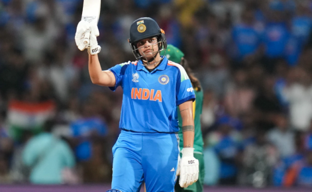 4tuc1lps_shafali-verma_625x300_02_November_25