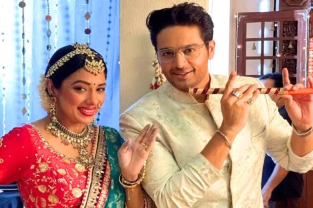 Bigg-Boss-19-Rupali-ganguly-support-Gaurav-Khanna