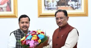 मुख्यमंत्री विष्णु देव साय से बिहार के पथ निर्माण मंत्री नितिन नवीन ने की सौजन्य मुलाकात