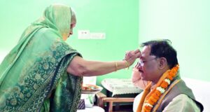 माँ का आशीर्वाद और अपार जनस्नेह,बगिया में आत्मीयता के साथ मना मुख्यमंत्री का जन्मदिन