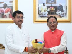 मुख्यमंत्री से उत्तरप्रदेश के राज्यमंत्री रामकेश निषाद ने सौजन्य मुलाकात की