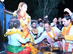 सुशासन तिहार 2026: मुख्यमंत्री विष्णु देव साय ने किया मुंगेली नगर के चौक-चौराहों में स्थापित प्रतिमाओं का अनावरण