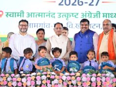 मुख्यमंत्री विष्णुदेव साय ने नवप्रवेशी बच्चों का किया आत्मीय स्वागत