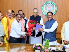सी एम विष्णुदेव साय ने विशेष सत्र आयोजित करने के लिए विधानसभा अध्यक्ष डॉ. रमन सिंह के प्रति किया आभार प्रकट