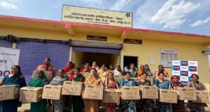 मुख्यमंत्री श्री विष्णु देव साय की घोषणा का त्वरित असर: कोसरंगी की दीदियों को मिली 50 निःशुल्क सिलाई मशीनें
