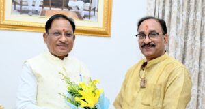 मुख्यमंत्री से छत्तीसगढ़ योग आयोग के नवनियुक्त अध्यक्ष संजय अग्रवाल ने की सौजन्य मुलाकात