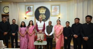 राज्यपाल से प्रशिक्षु डिप्टी कलेक्टरों ने की सौजन्य मुलाकात