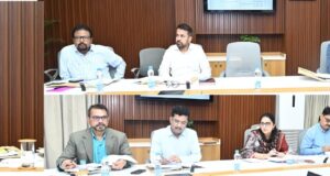 मुख्य सचिव ने नक्सल मुक्त क्षेत्रों में अधोसंरचना विकास और बुनियादी सुविधाओं को प्राथमिकता देने के दिए निर्देश