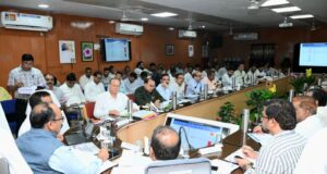 उप मुख्यमंत्री अरुण साव ने विकास कार्यों और योजनाओं के क्रियान्वयन की समीक्षा की