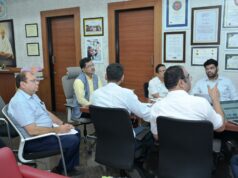 नगरीय प्रशासन विभाग के प्रमुख सचिव सोनमणि बोरा ने ई-बस योजना, पीएम आवास और वेस्ट-टू-एनर्जी परियोजना की समीक्षा की