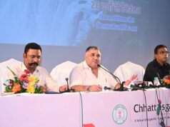 मंत्री पर्यटन, संस्कृति, धार्मिक न्यास एवं धर्मस्व राजेश अग्रवाल एवं सचिव, छत्तीसगढ़ शासन डॉ. एस भारती दासन विभागीय गतिविधियों एवं उपलब्धियों पर आज छत्तीसगढ संवाद के आडिटोरियम (अटल नगर, नवा रायपुर) में संयुक्त रूप से प्रेस कॉन्फ्रेंस को संबोधित करते हुए