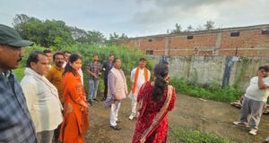 मंत्री रामविचार नेताम ने किया पोस्ट मैट्रिक आदिवासी कन्या छात्रावास का आकस्मिक निरीक्षण