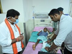 उप मुख्यमंत्री विजय शर्मा ने एम्स रायपुर में महाराष्ट्र सड़क हादसे के घायलों से की मुलाकात