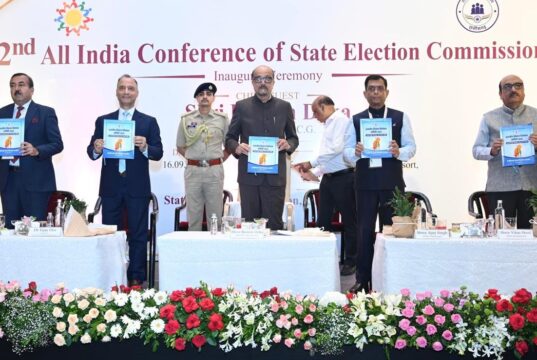 नवा रायपुर में राज्य निर्वाचन आयुक्तों के 32वें अखिल भारतीय सम्मेलन का राज्यपाल रामेन डेका ने किया शुभारंभ