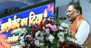 सवा लाख ‘आशीर्वाद के दीपों’ से जगमगाया खारुन तट, प्रधानमंत्री नरेंद्र मोदी के स्वस्थ और दीर्घायु जीवन के लिए हुई महाआरती