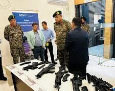 ‘प्रहार’ LMG से बढ़ी सेना की ताकत, Adani Defence & Aerospace ने सौंपी पहली खेप